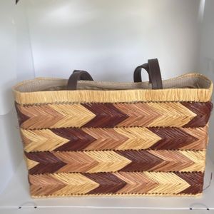 GUNNE SAX  straw bag by Jessica McClintock